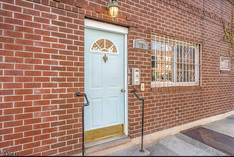 75 Palisade Ave 1 Property Photo 11