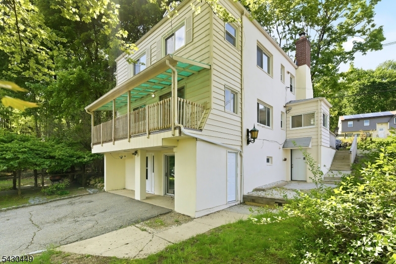 119 Lakeside Blvd Property Photo 3