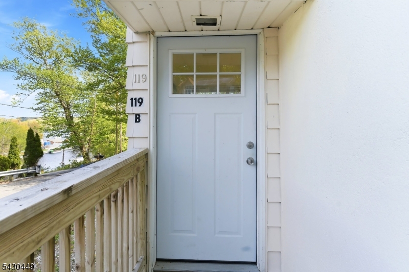 119 Lakeside Blvd Property Photo 18
