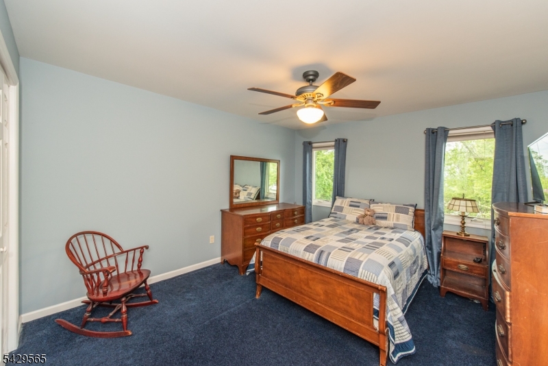 37 Thomas Ter Property Photo 21