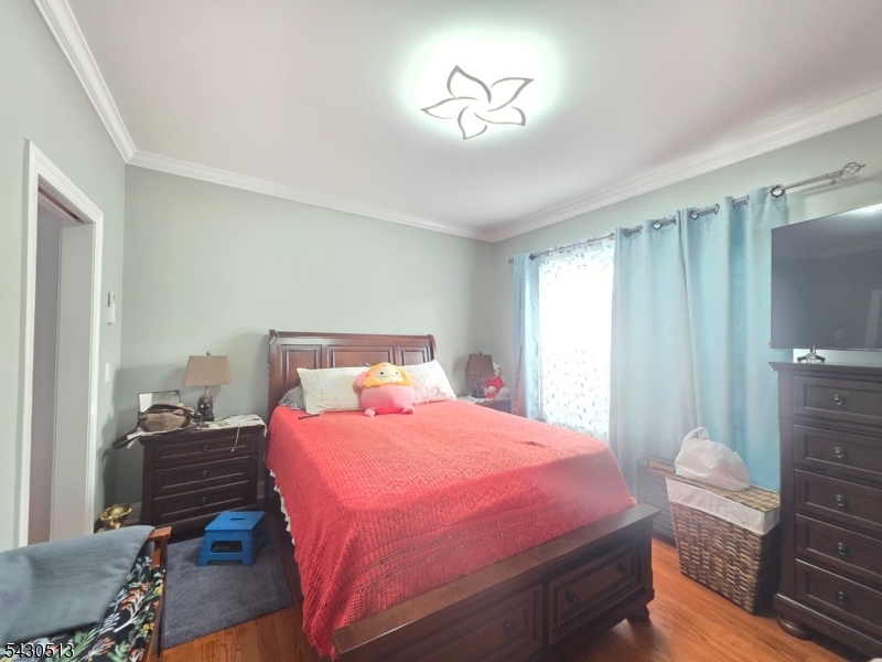2032 E Saint Georges Ave Property Photo 6
