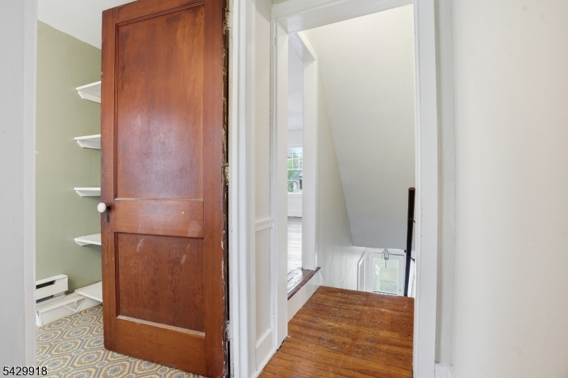 54 Front St Property Photo 16