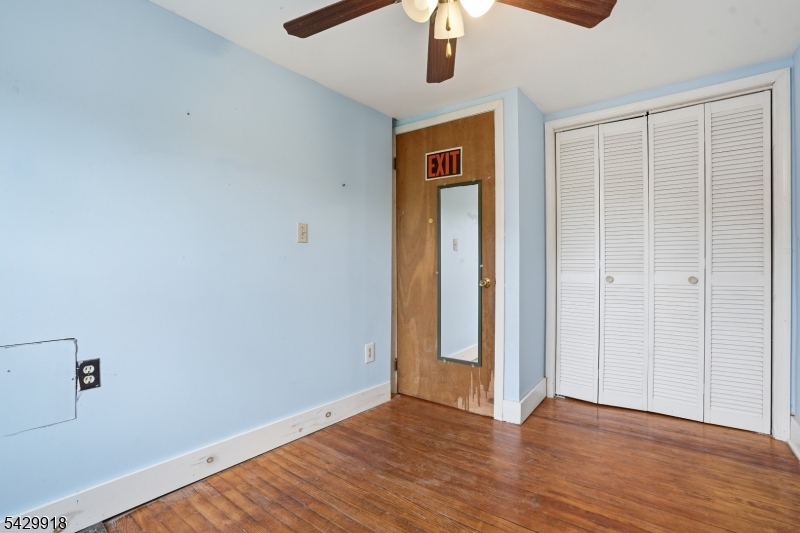 54 Front St Property Photo 19