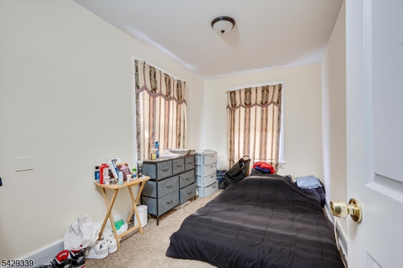 31 Romney Rd Property Photo 16