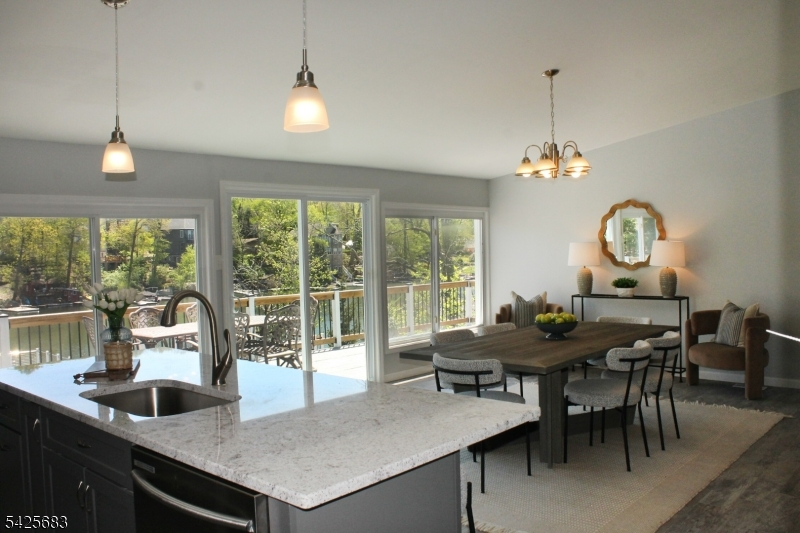 223 Squaw Trl Property Photo 9