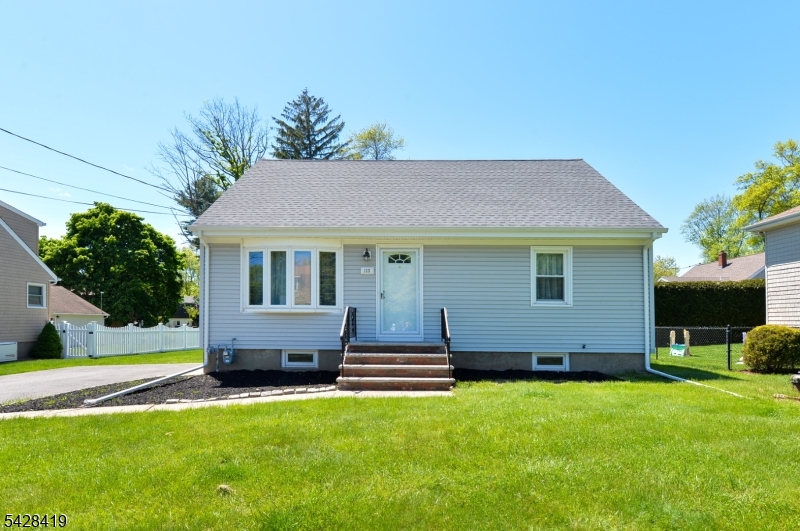 113 Stanley Ct Property Photo 1