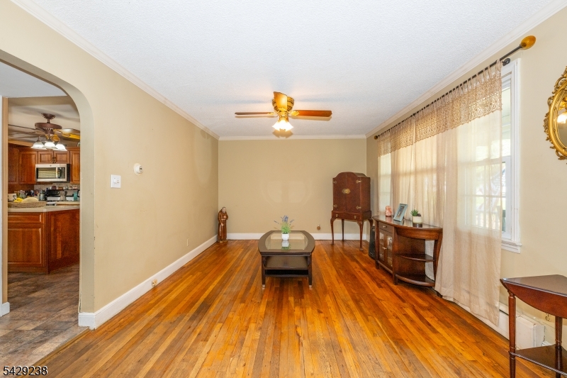 23 Frederick Pl Property Photo 6