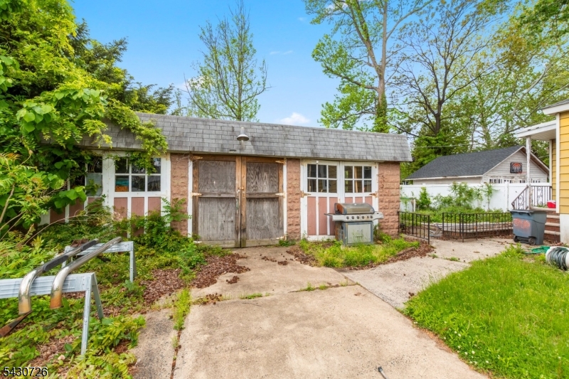 230 Aldene Rd Property Photo 17
