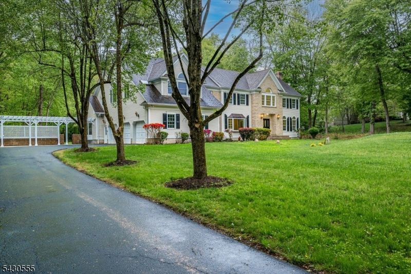 270 Mountain Rd Property Photo 3