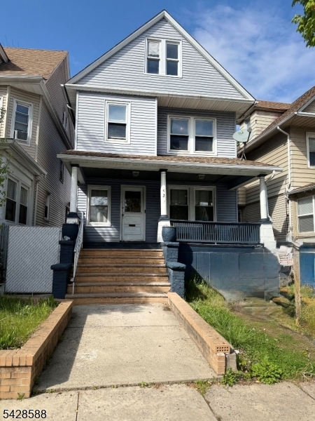 52 Clifford St Property Photo 1