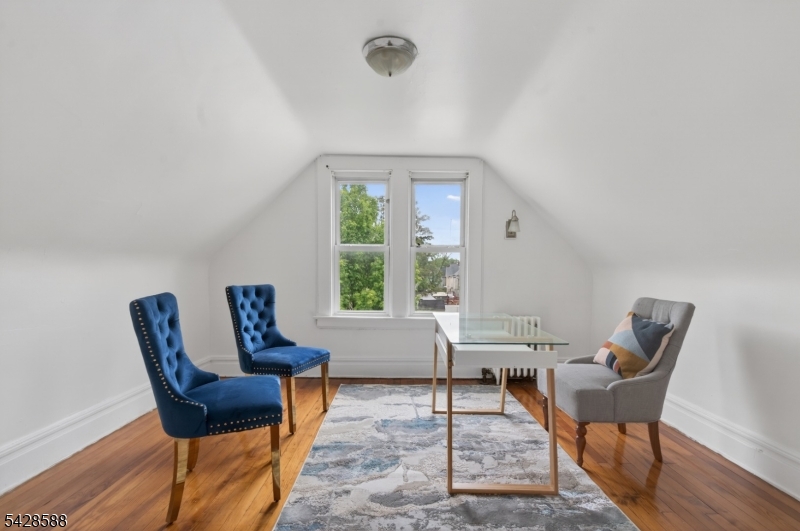 52 Clifford St Property Photo 13