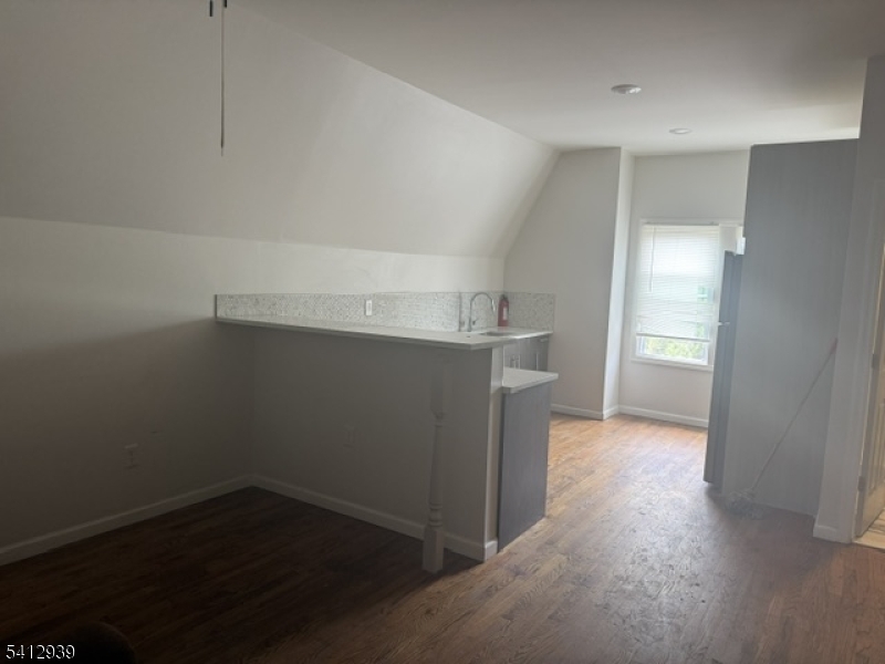 63 Beverly St 2 Property Photo 2