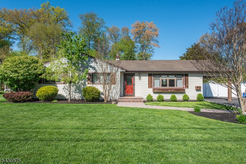 18 Evergreen Dr