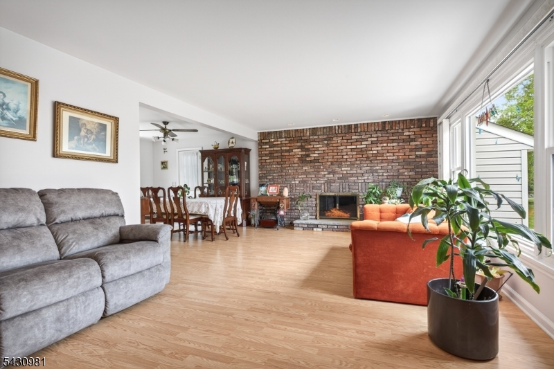 40 Grove St Property Photo 6