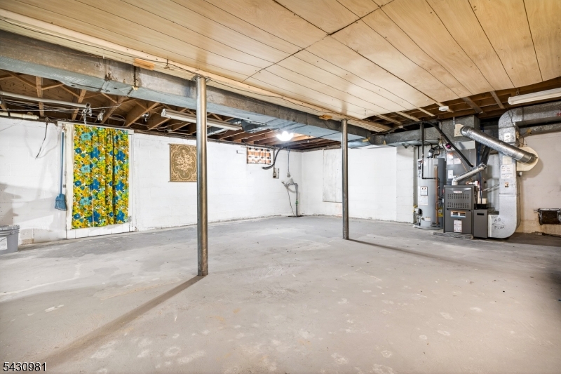 40 Grove St Property Photo 22