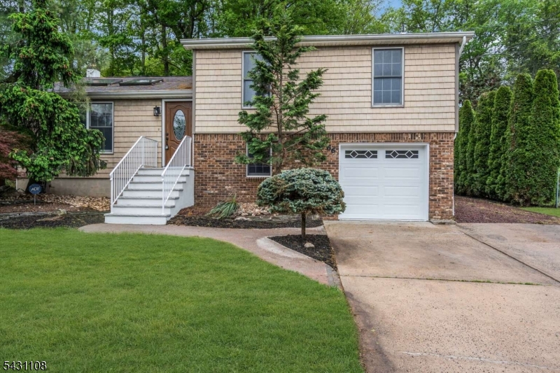 66 Dayton Rd Property Photo 1