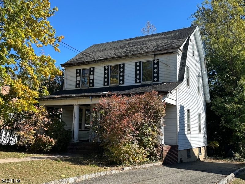 30 Walnut Ave Property Photo 2