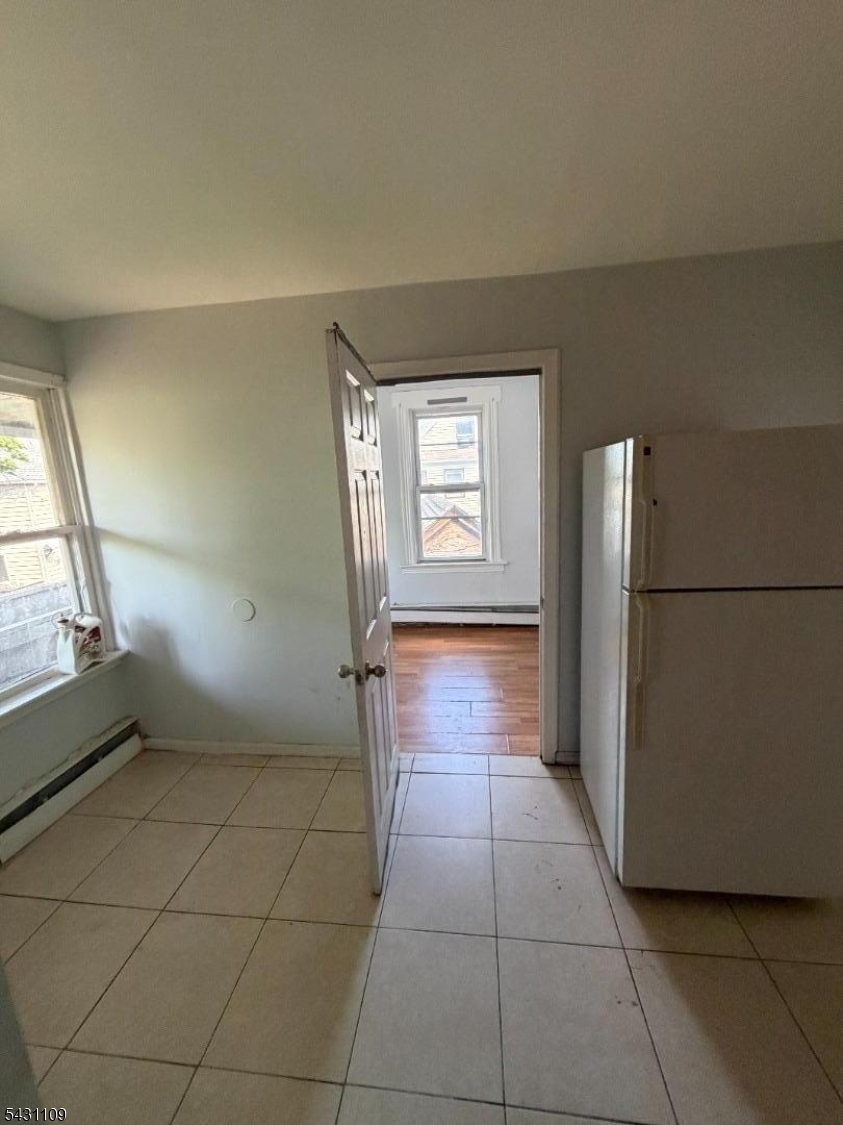 325 Stebbins Pl 2 Property Photo 4