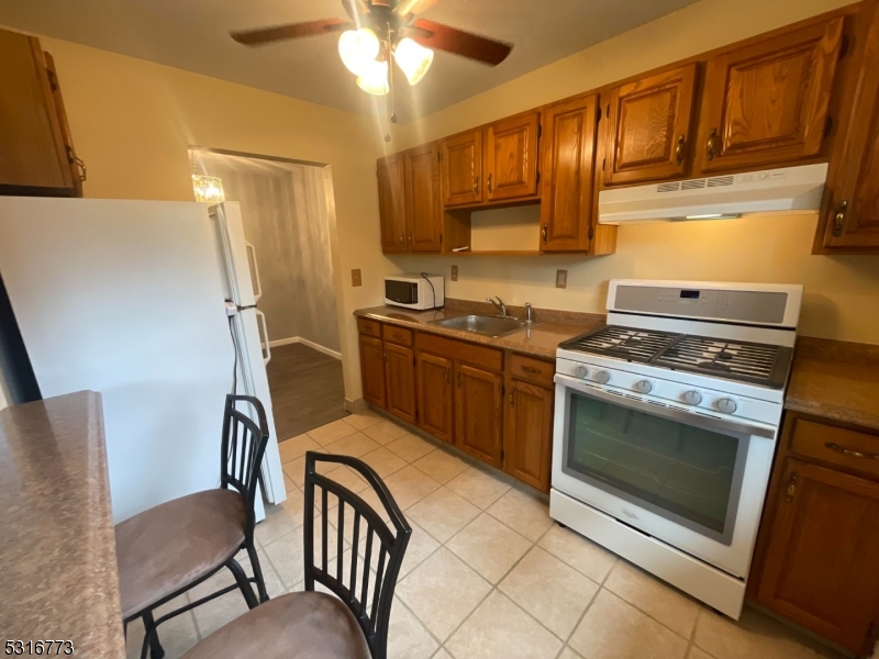 47 Hinchman Ave 1c Property Photo 5