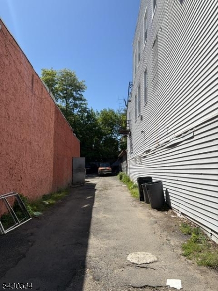 125 Washington Ave Property Photo 11