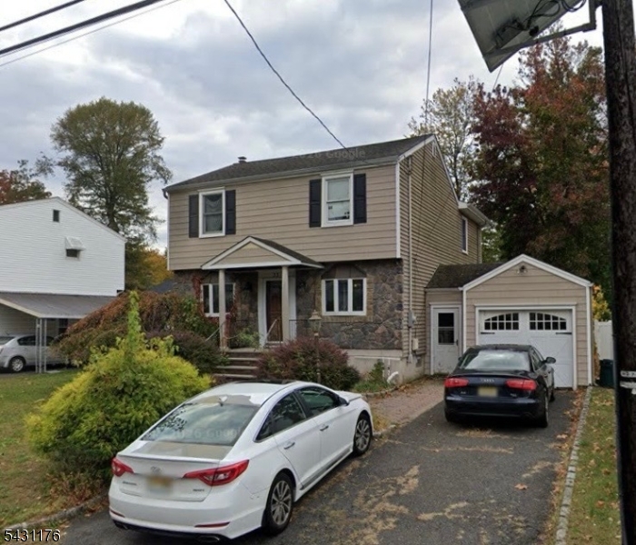 33 Park Dr Property Photo 2