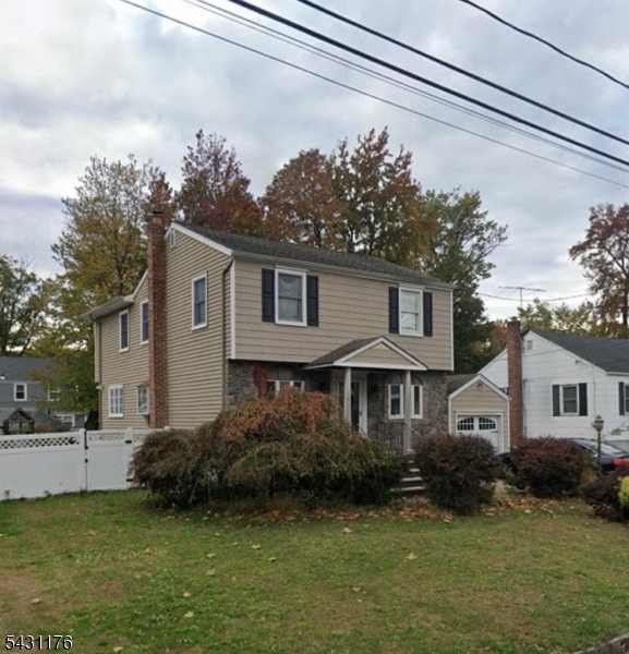 33 Park Dr Property Photo 3