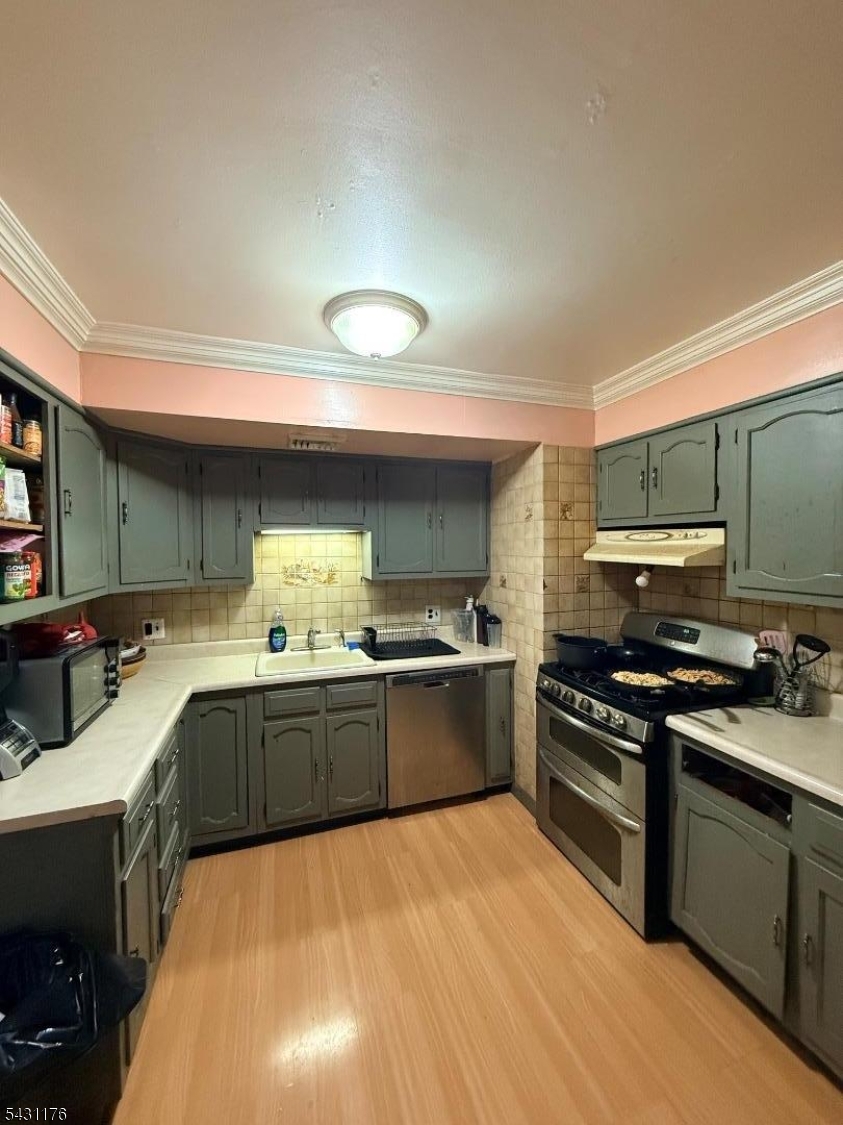 33 Park Dr Property Photo 6