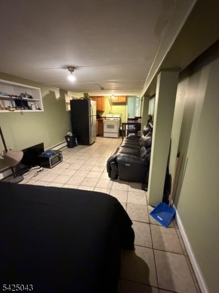557 Hudson Ave Property Photo 21