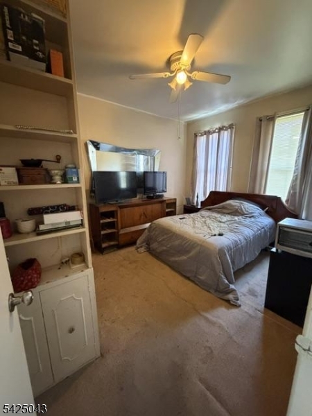 557 Hudson Ave Property Photo 29
