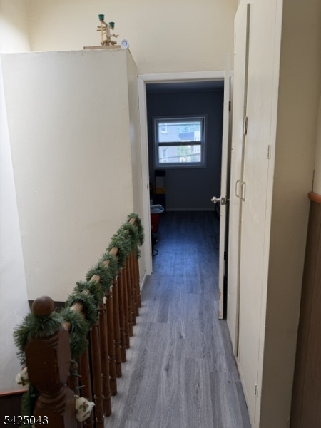 557 Hudson Ave Property Photo 31