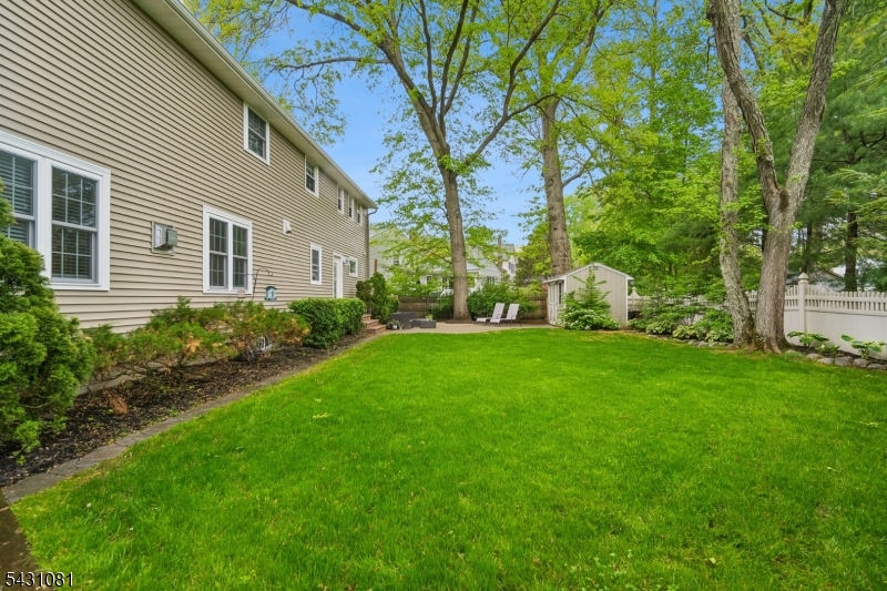 65 Coddington Dr Property Photo 32