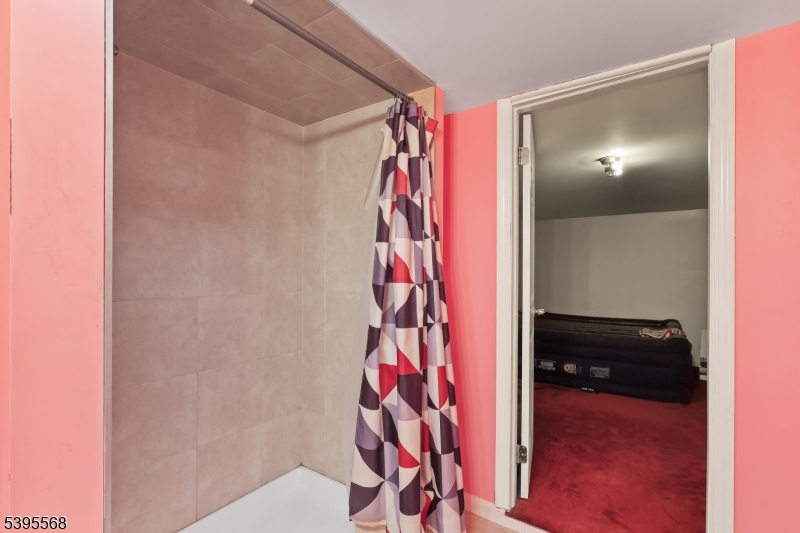32 Ruby St Property Photo 30