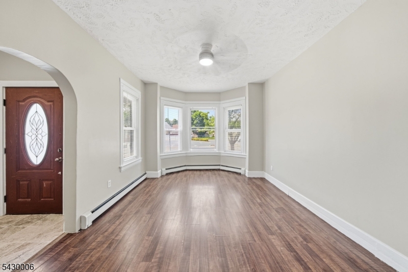 82 Pequannock St Property Photo 21