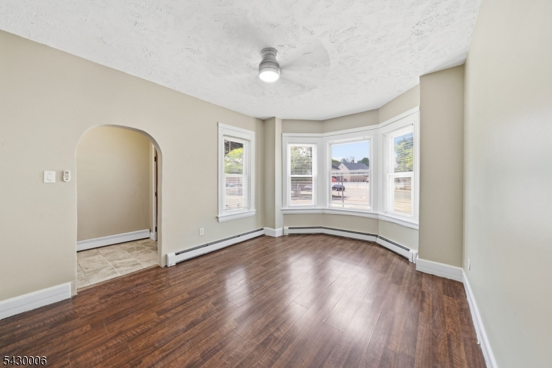 82 Pequannock St Property Photo 22
