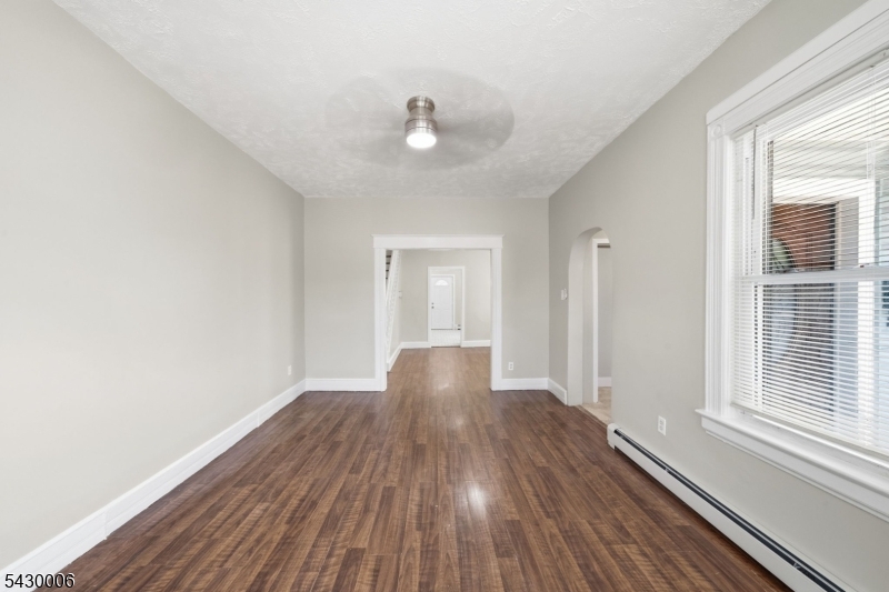 82 Pequannock St Property Photo 23