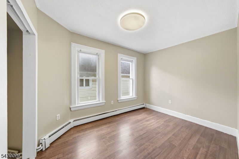 82 Pequannock St Property Photo 31