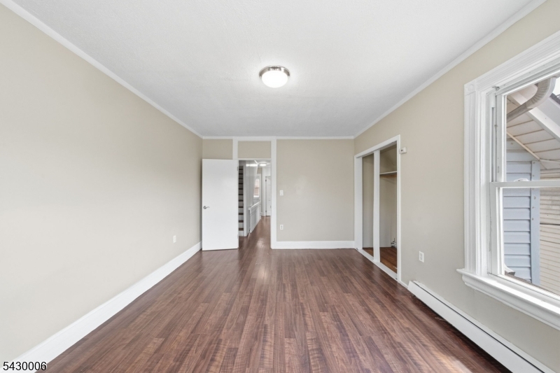 82 Pequannock St Property Photo 32