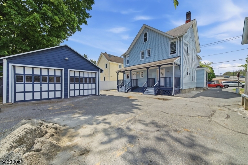 82 Pequannock St Property Photo 38