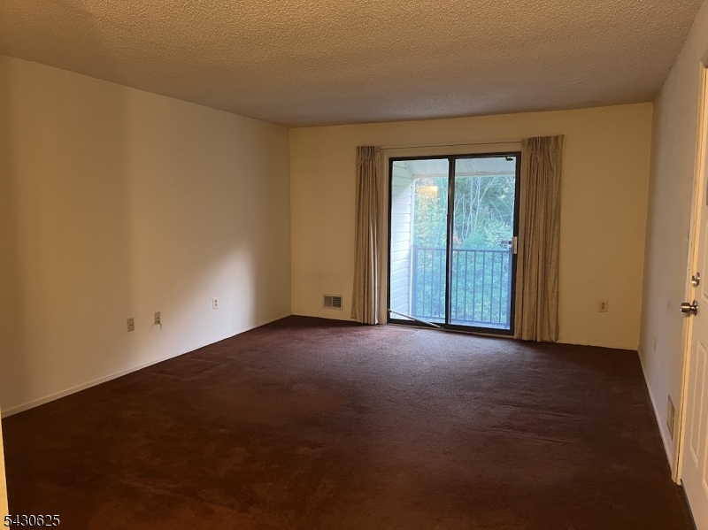 58 Baldwin Ct Property Photo 5
