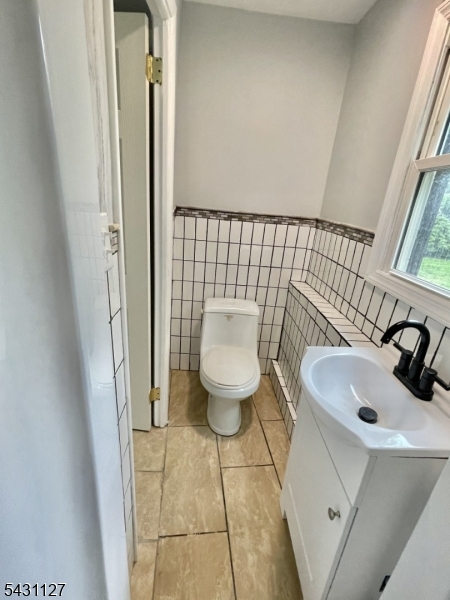 544 Mountain Ave Property Photo 37