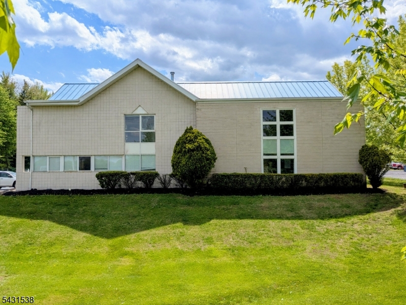 470 Route 31 Property Photo 1