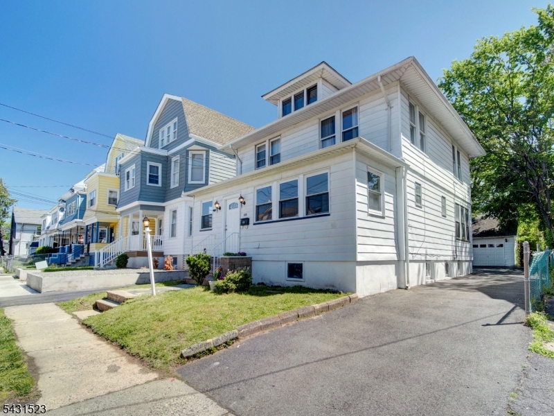 130 Florence Ave
