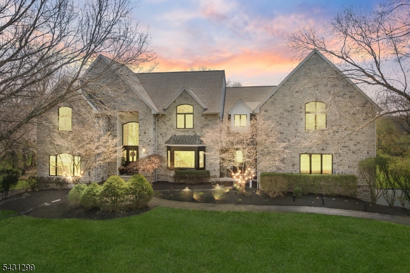 25 Carsdale Ct Property Photo 1