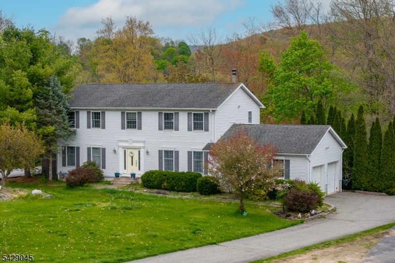 20 Willow Grove Ct Property Photo 1