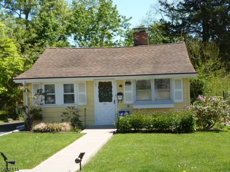 110 Longport Rd Property Photo 1
