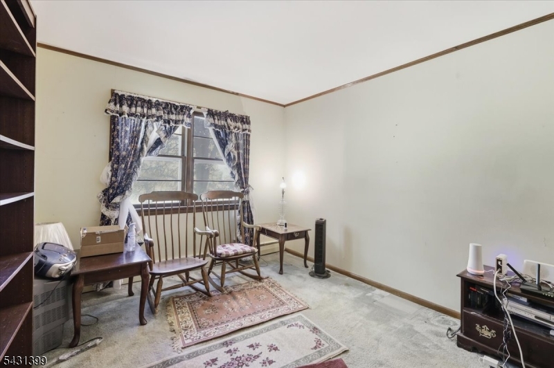 9 Roosevelt Rd Property Photo 15