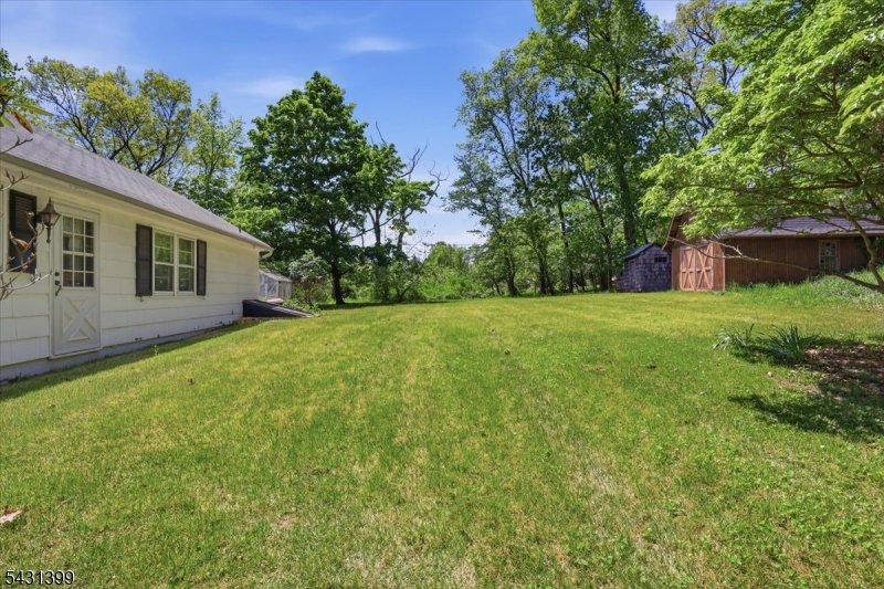 9 Roosevelt Rd Property Photo 19