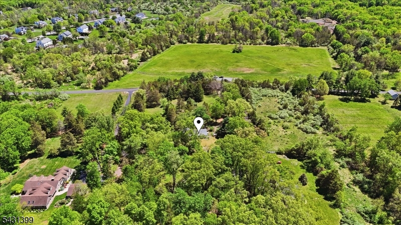 9 Roosevelt Rd Property Photo 35