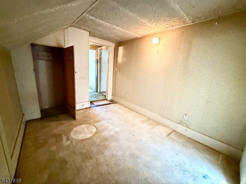 172 Sparta Ave Property Photo 21