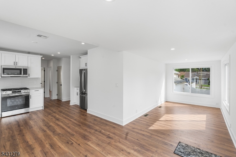 11 Dunkerly St Property Photo 12